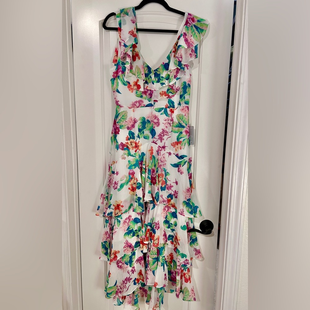 (NEW WITH TAGS) WAYF floral maxi long dress M